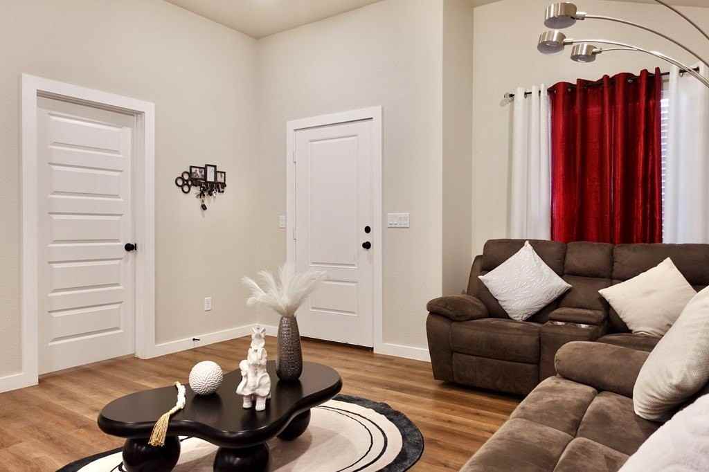 413 Graze St - Photo 6 of 40