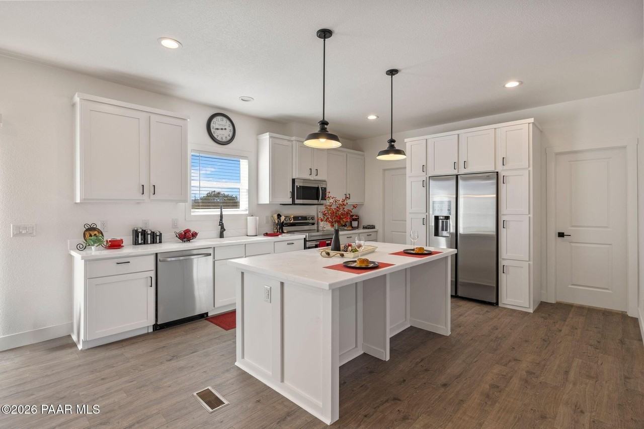 1547 E Whirlpool Dr - Photo 4 of 22