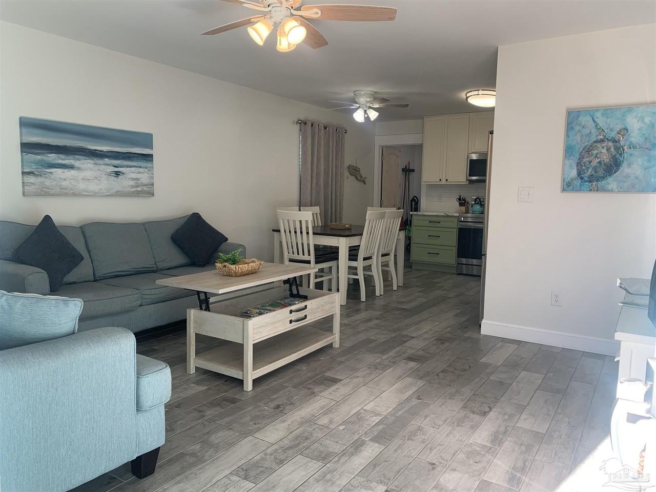 2864 Villa Woods Cir - Photo 3 of 15