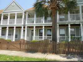 featured image of 1010 N Hayne St Unit 2