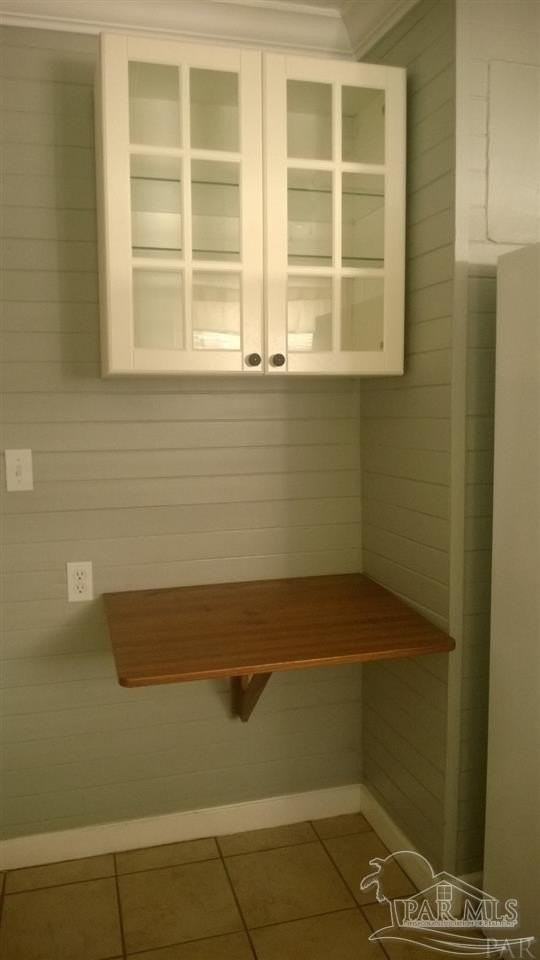 512 E De Soto St - Photo 2 of 9