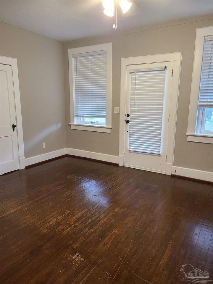 504 N Spring St Unit A - Photo 2 of 16