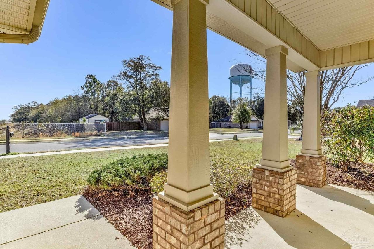 5441 Pescara Dr - Photo 6 of 34