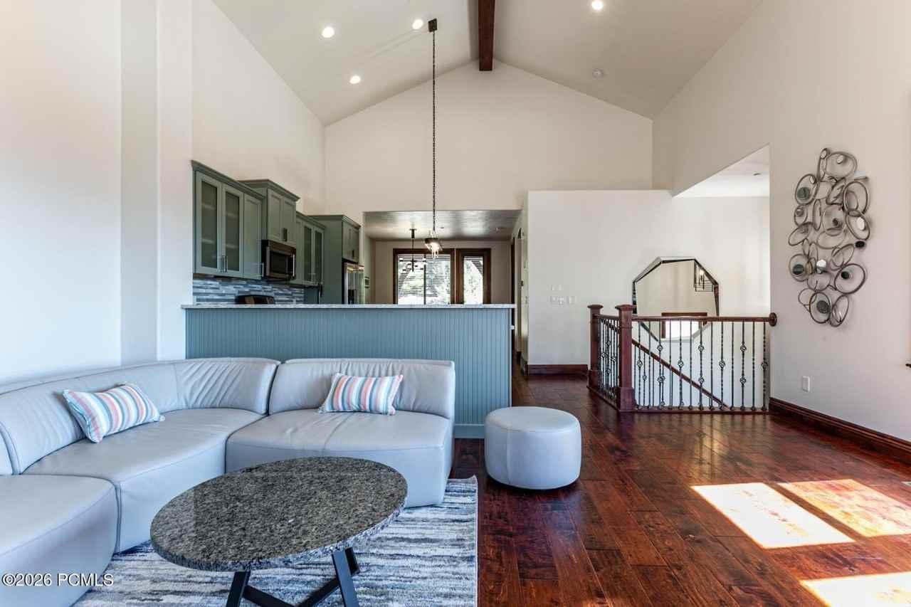 5326 N Oldgate Rd - Photo 7 of 32