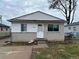 20224 Nicke St - Photo 1 of 1