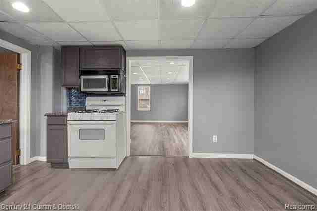 24915 Saint Paul Blvd - Photo 6 of 26