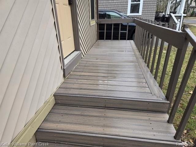 755 Emmons Ave - Photo 3 of 20