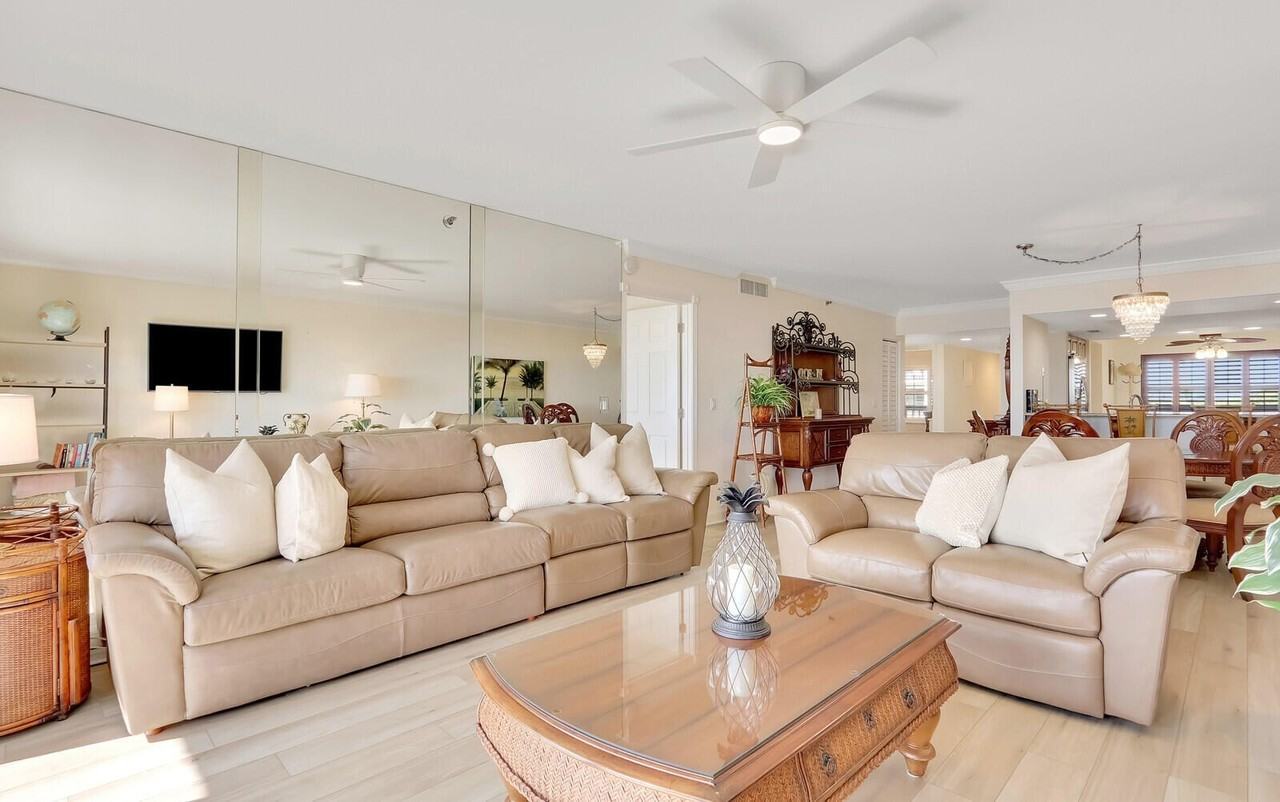 1055 Ocean Dr Apt 403 - Photo 6 of 37