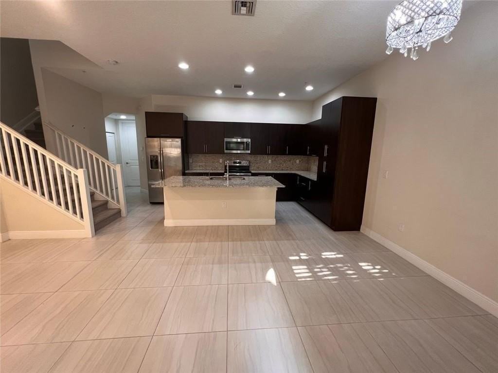 1746 Nw 124th Way - Photo 2 of 15