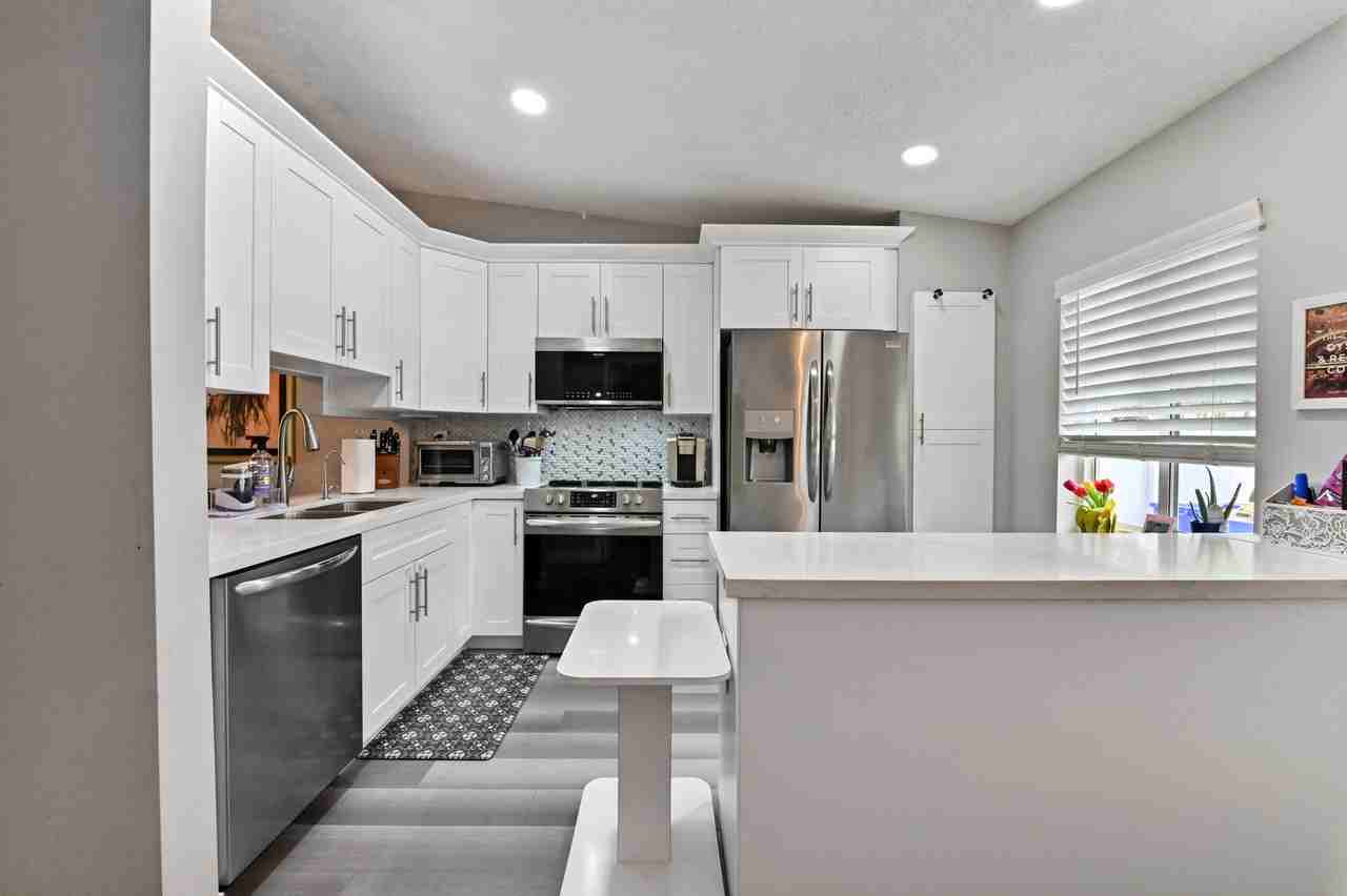 18824 Argosy Dr Unit C - Photo 4 of 18