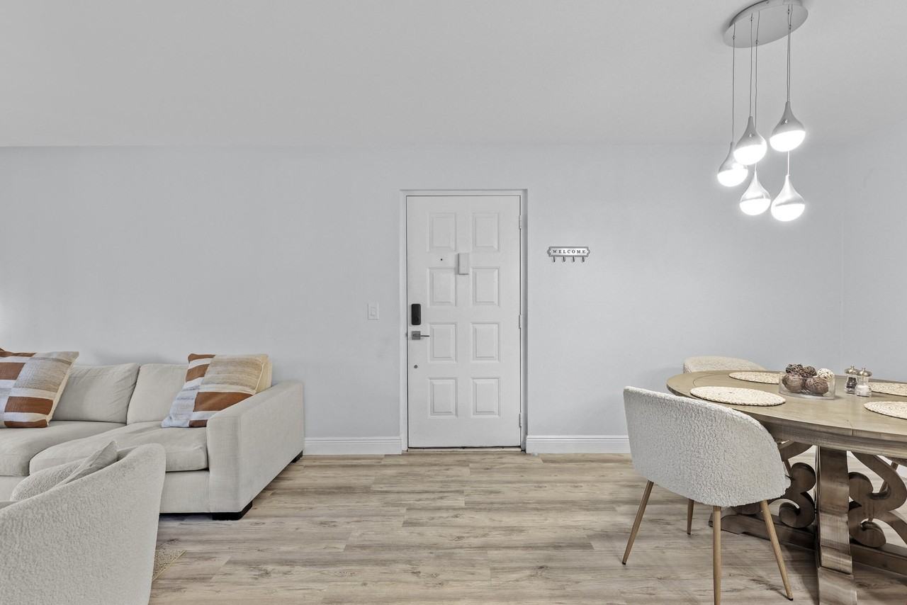 629 Sea Pine Way Apt D2 - Photo 3 of 29