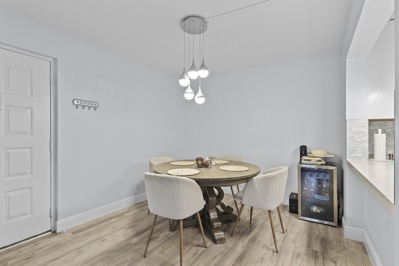 629 Sea Pine Way Apt D2 - Photo 4 of 29