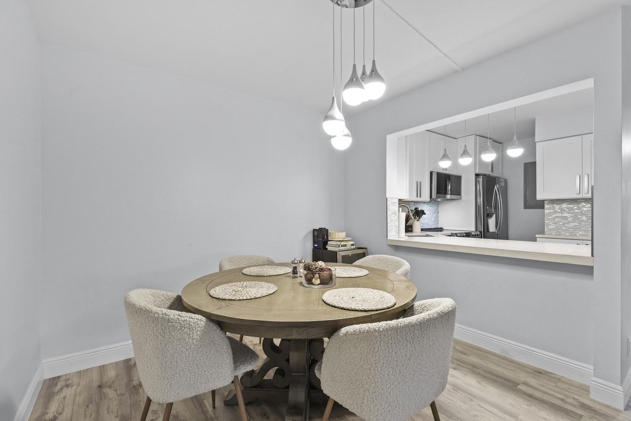 629 Sea Pine Way Apt D2 - Photo 6 of 29