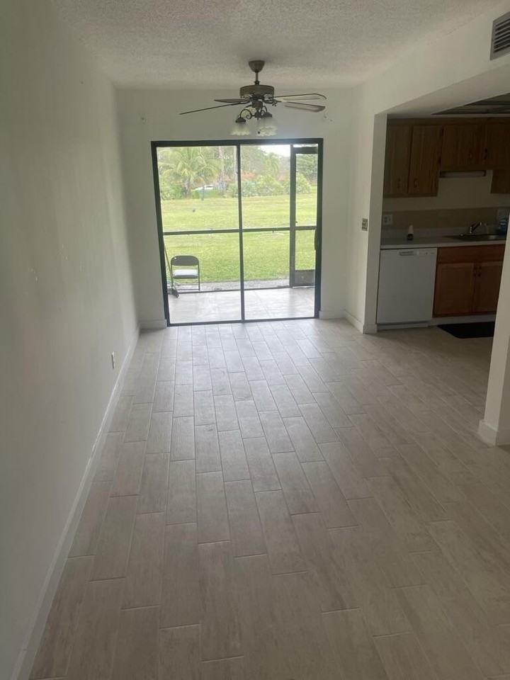 4259 Oak Terrace Dr - Photo 5 of 19