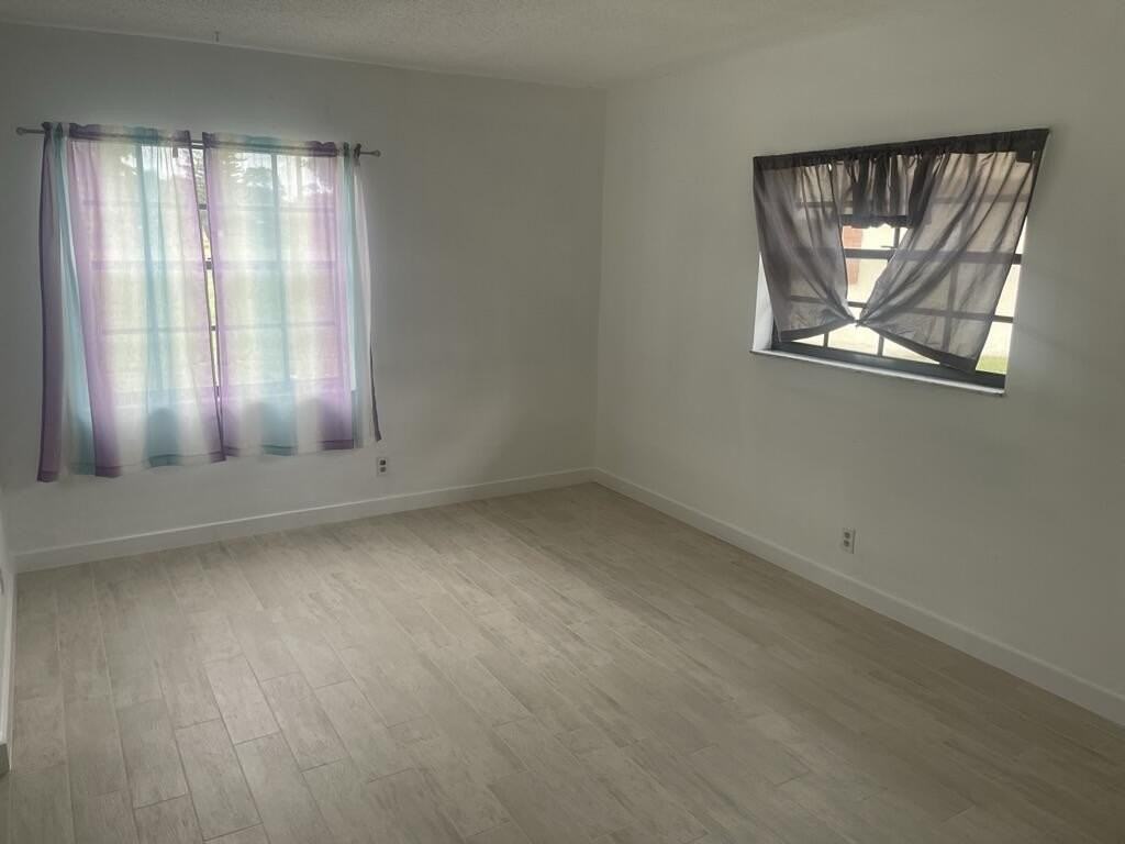 4259 Oak Terrace Dr - Photo 7 of 19