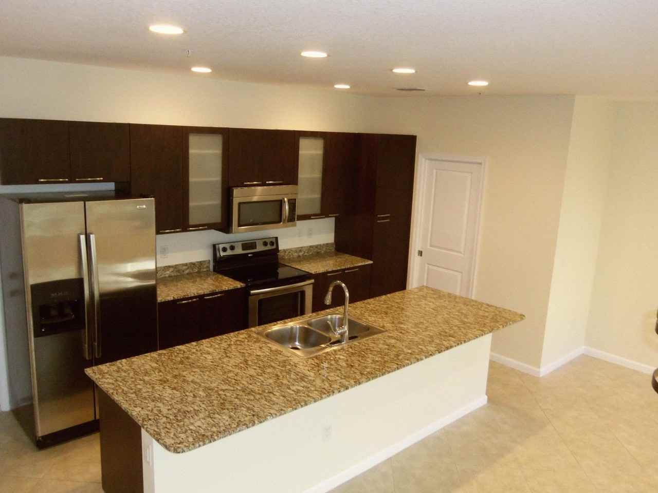 1429 Nw 48th St - Photo 2 of 27