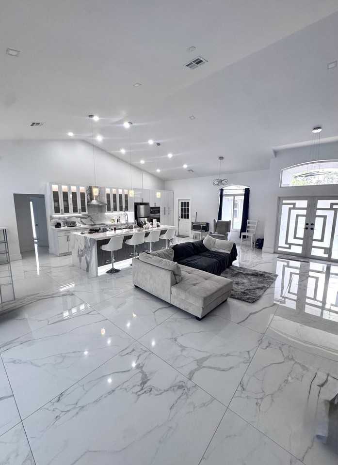 14618 Temple Blvd - Photo 2 of 16