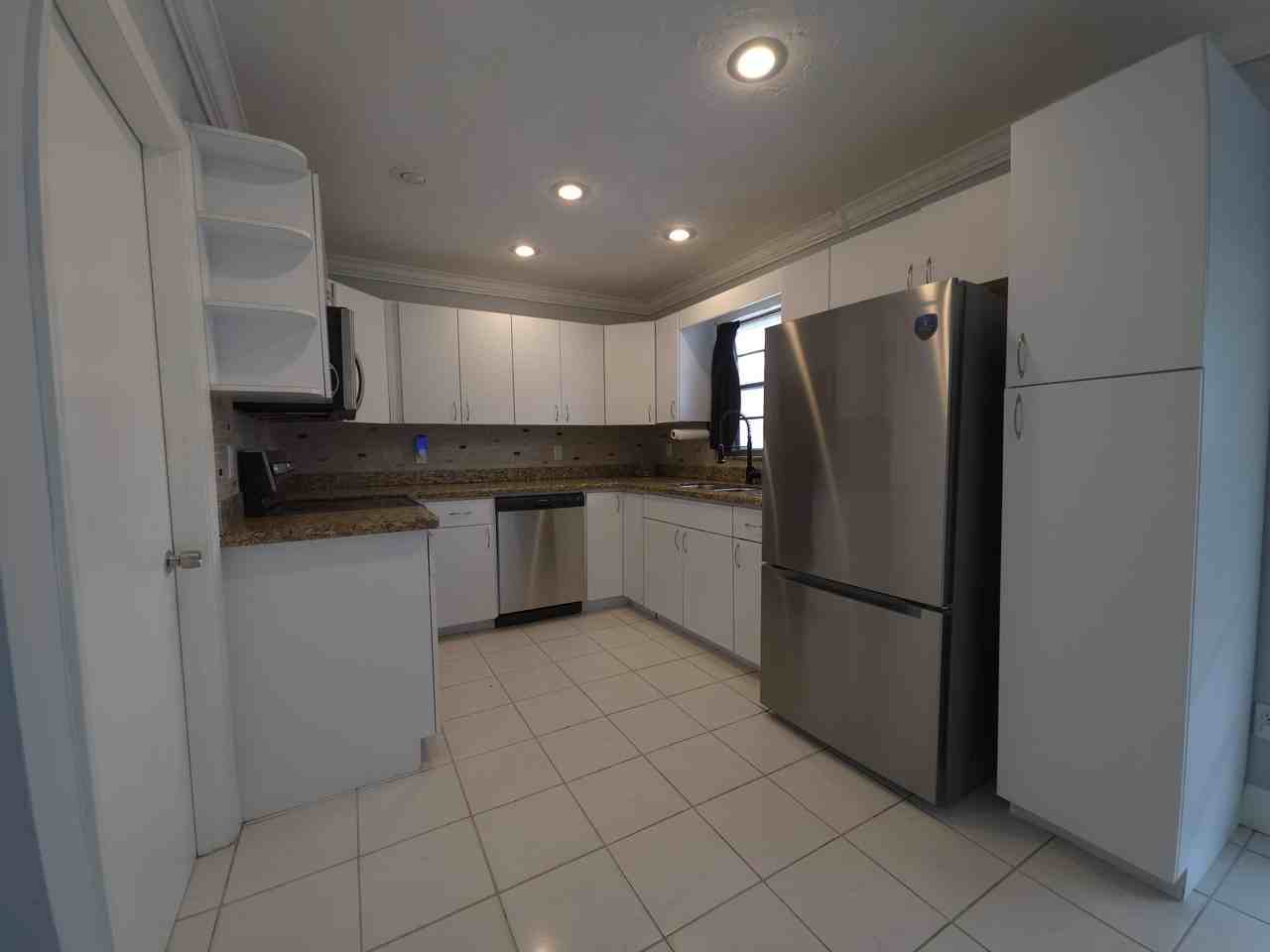 1204 Sunset Rd - Photo 6 of 16