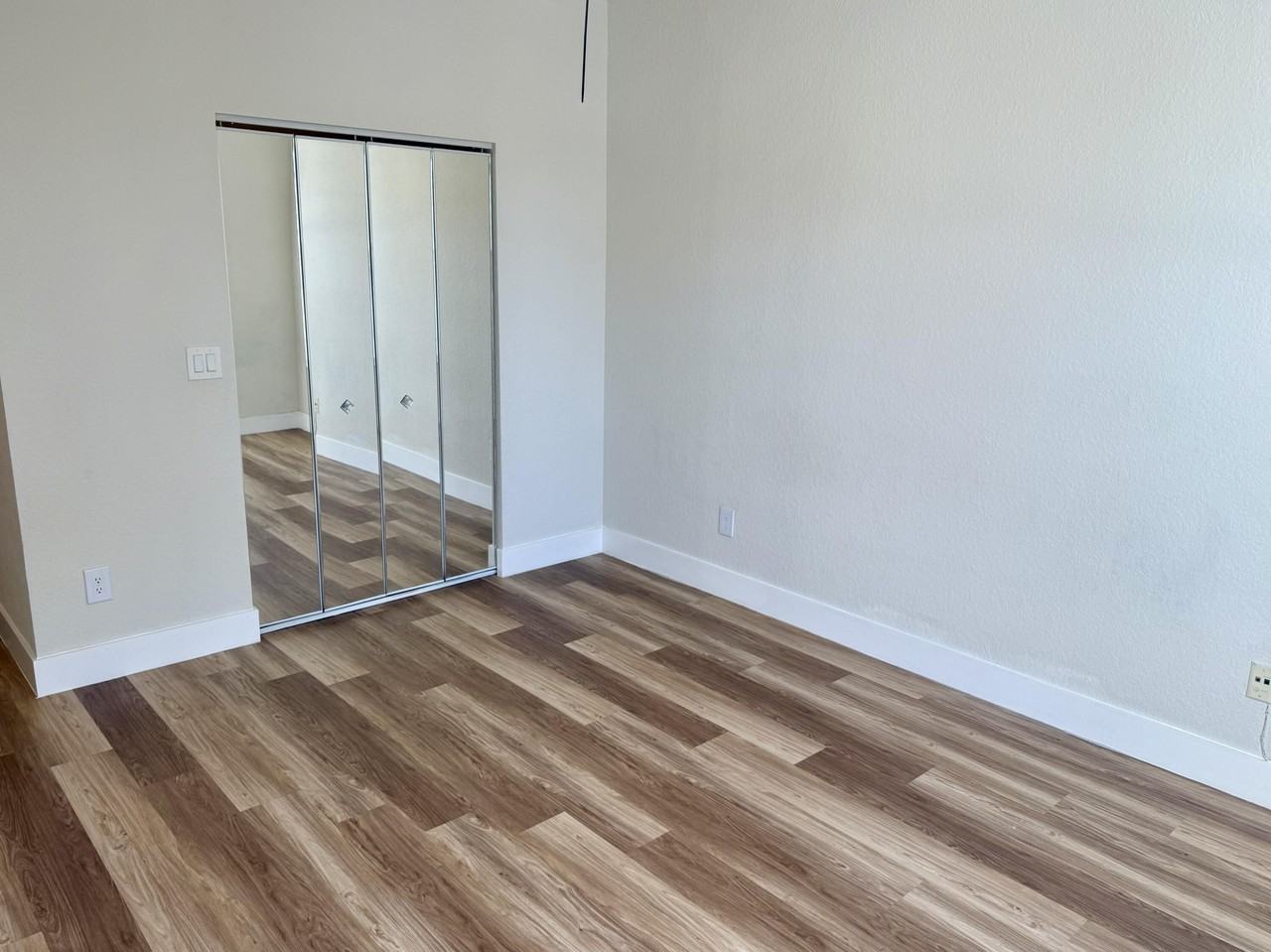 3545 Forest Hill Blvd Apt 5 - Photo 7 of 13