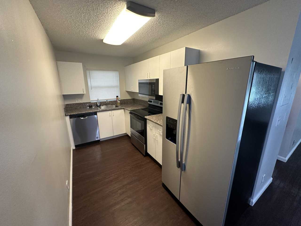 5070 Sanctuary Way Apt B - Photo 4 of 16