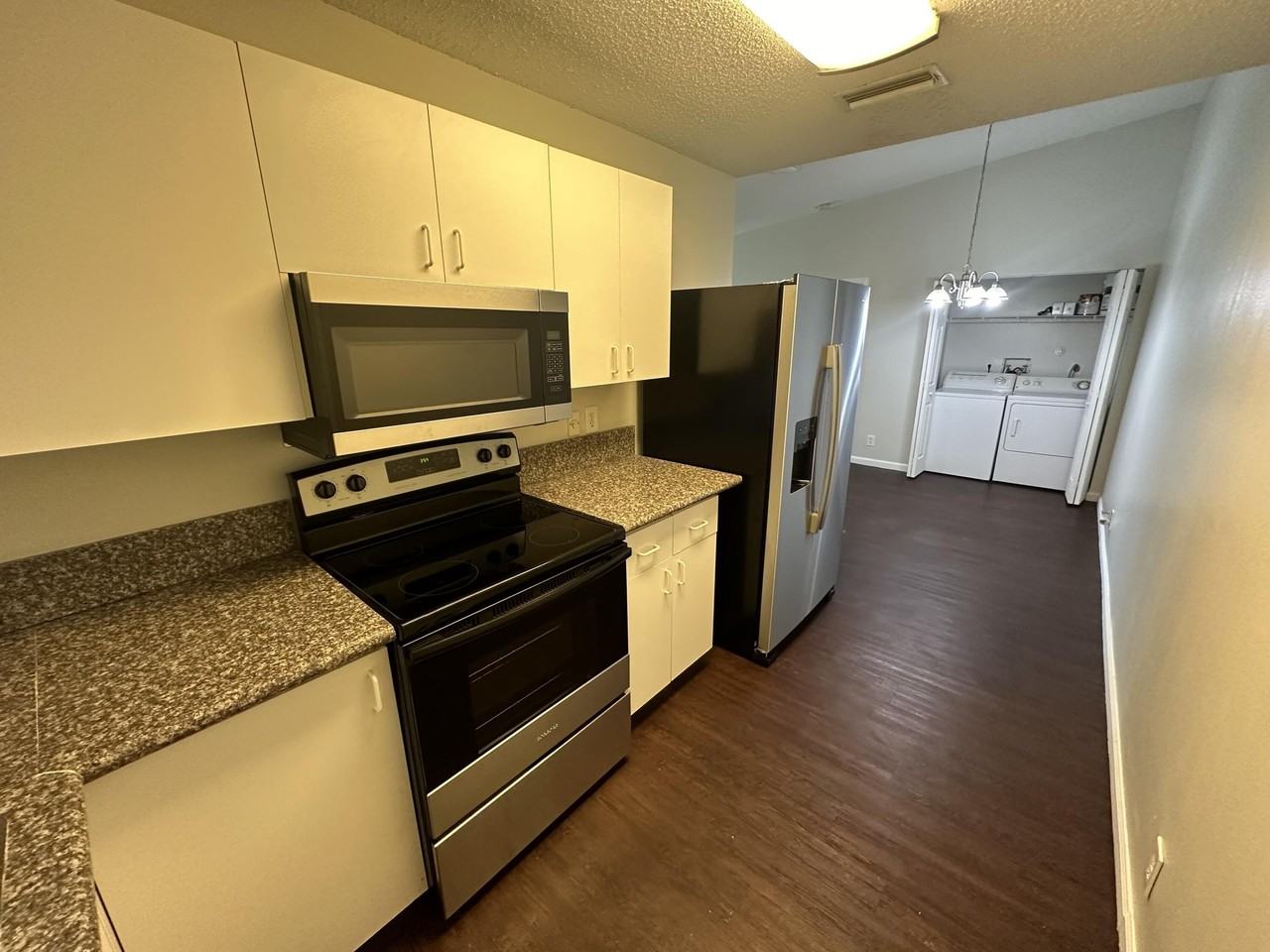 5070 Sanctuary Way Apt B - Photo 5 of 16