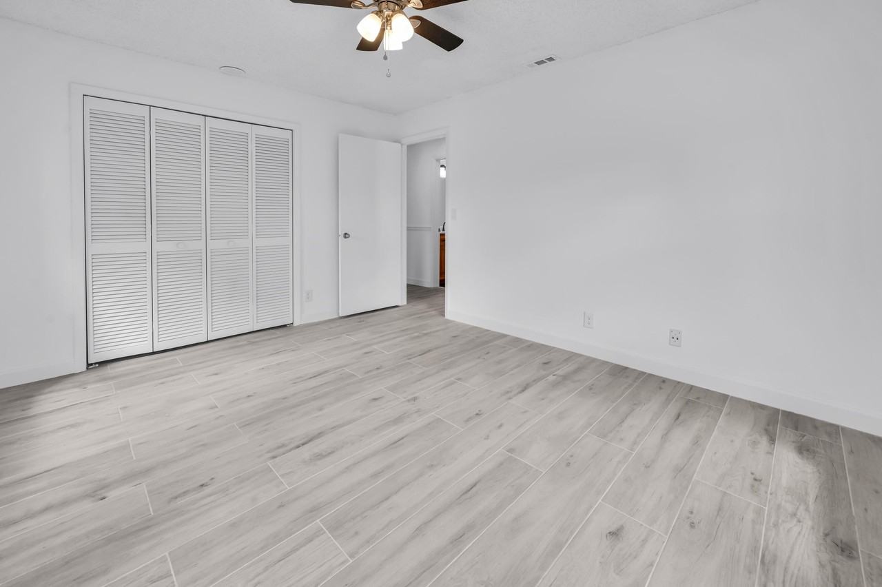 7619 Silver Woods Ct - Photo 5 of 20