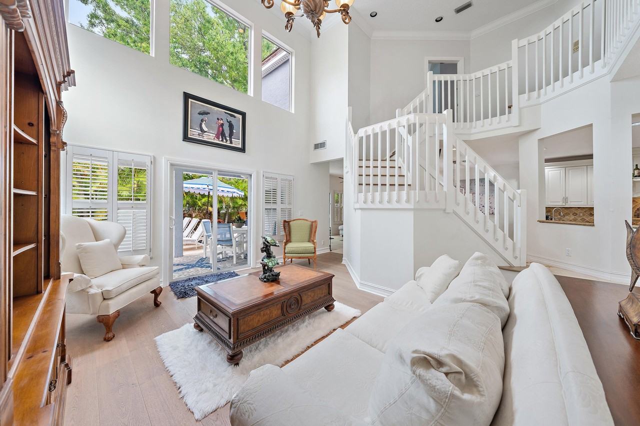 27 Grand Bay Cir - Photo 4 of 34