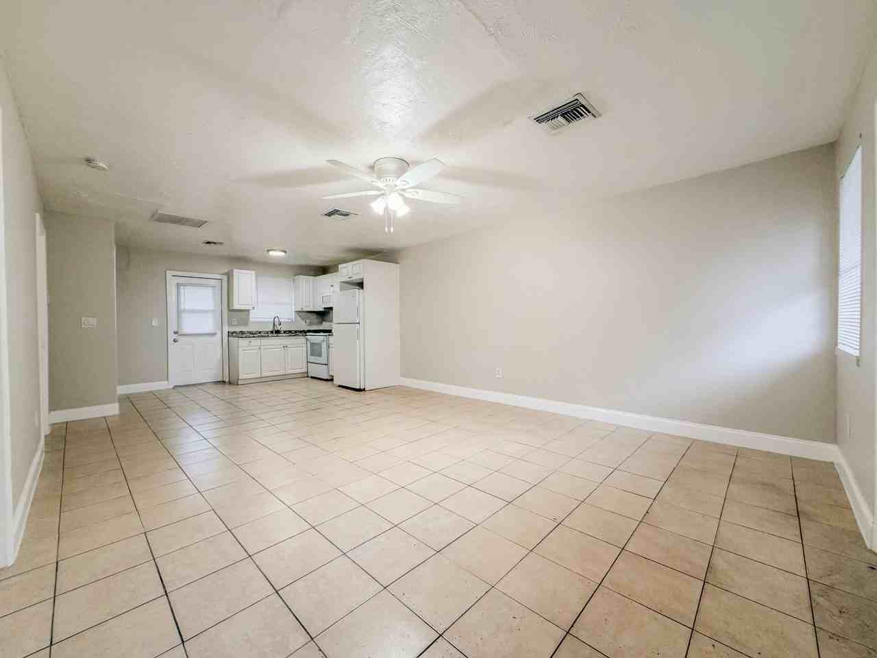 3077 Floweva St - Photo 2 of 12