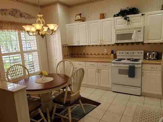 430 Nw Lismore Ln - Photo 7 of 21
