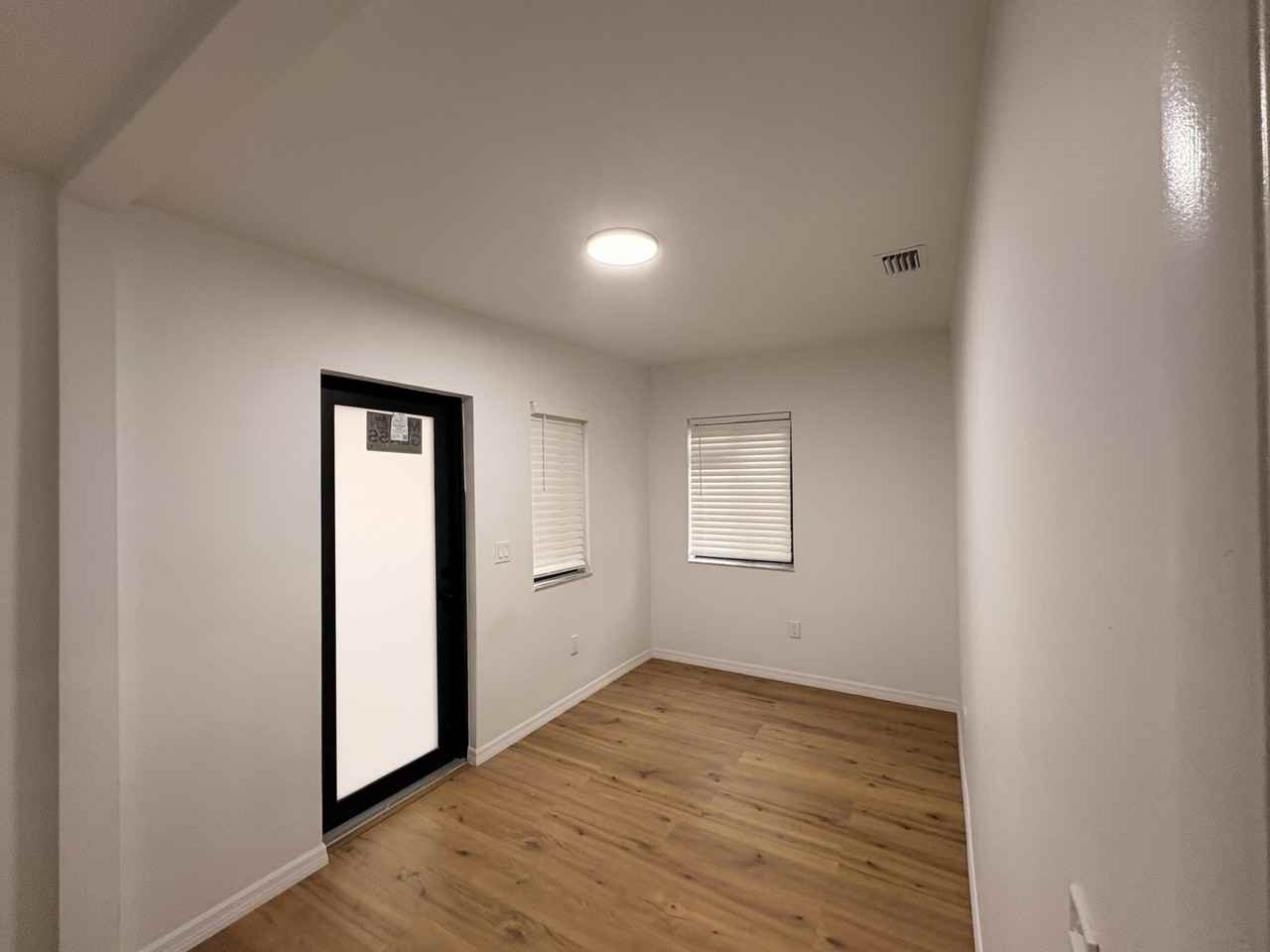 1721 Sw 12th St - Photo 5 of 16