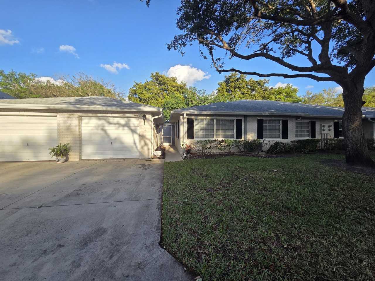 10100 S 43rd Trl S S unit: 304 - Photo 2 of 15