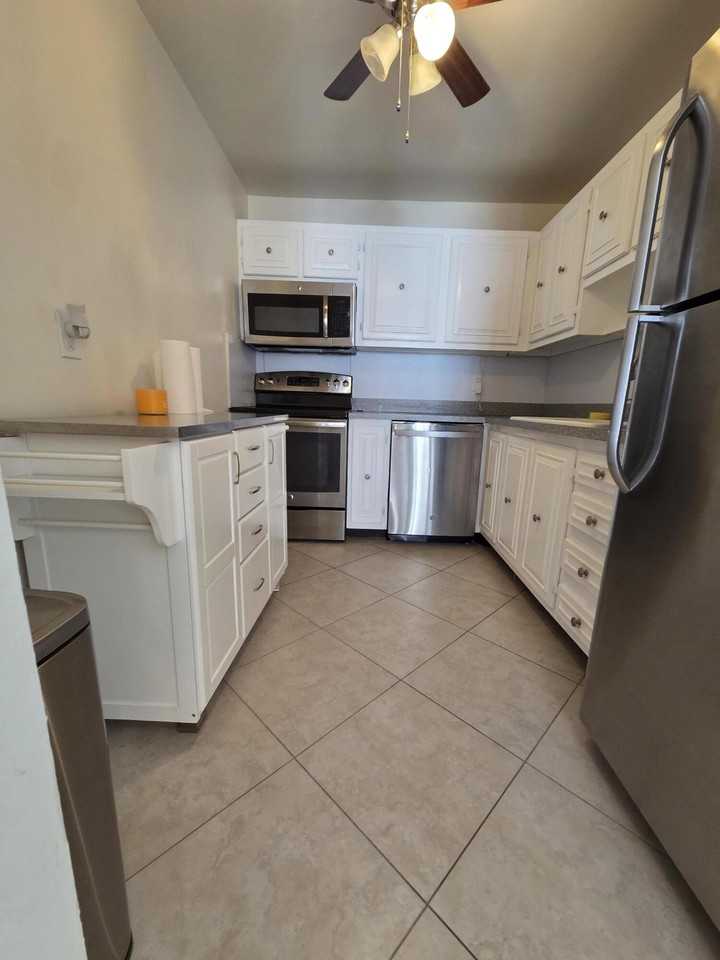 10100 S 43rd Trl S S unit: 304 - Photo 7 of 15