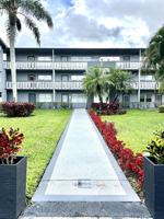 featured image of 209 Suffolk E Unit 209