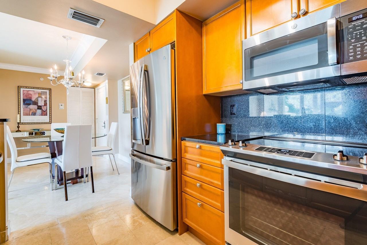 99 Se Mizner Blvd #215 - Photo 7 of 40