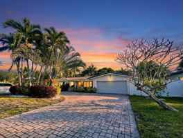 featured image of 3036 Ne 19th St