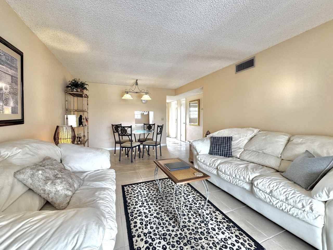 2515 Ne 2nd Ct #315 - Photo 3 of 33