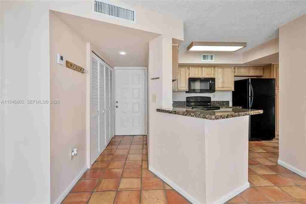 1280 S Alhambra Cir Apt 2211 - Photo 6 of 18