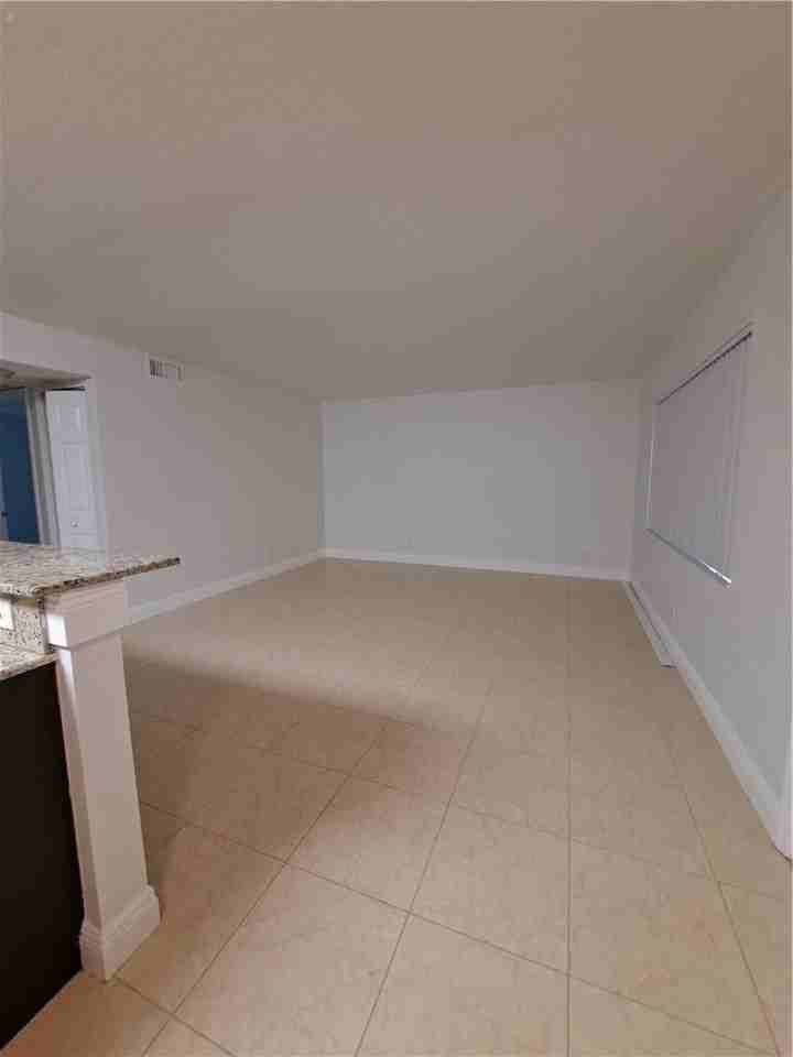 9838 Nob Hill Ct Unit 9838 - Photo 5 of 19