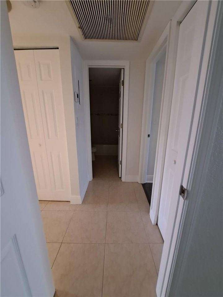 9838 Nob Hill Ct Unit 9838 - Photo 7 of 19