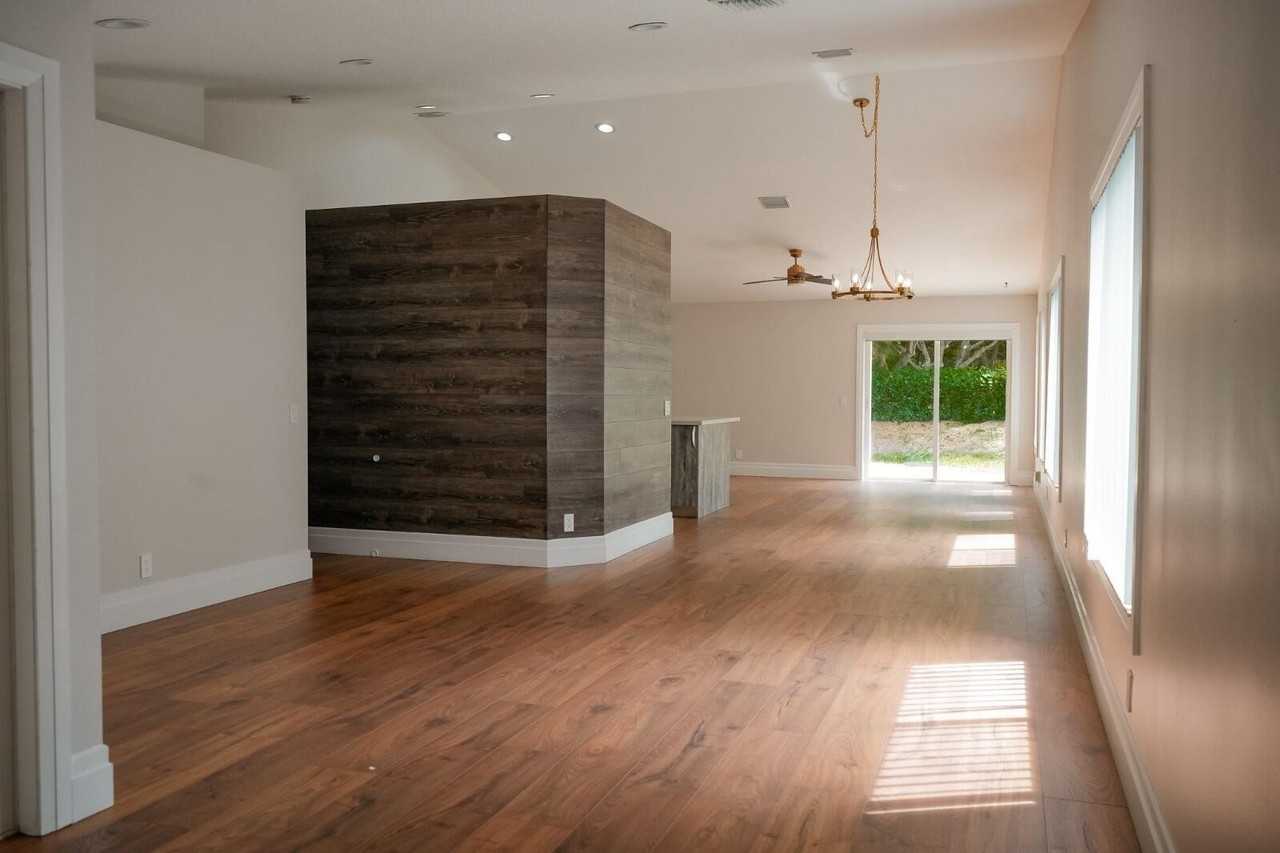 1261 Majesty Ter - Photo 2 of 22