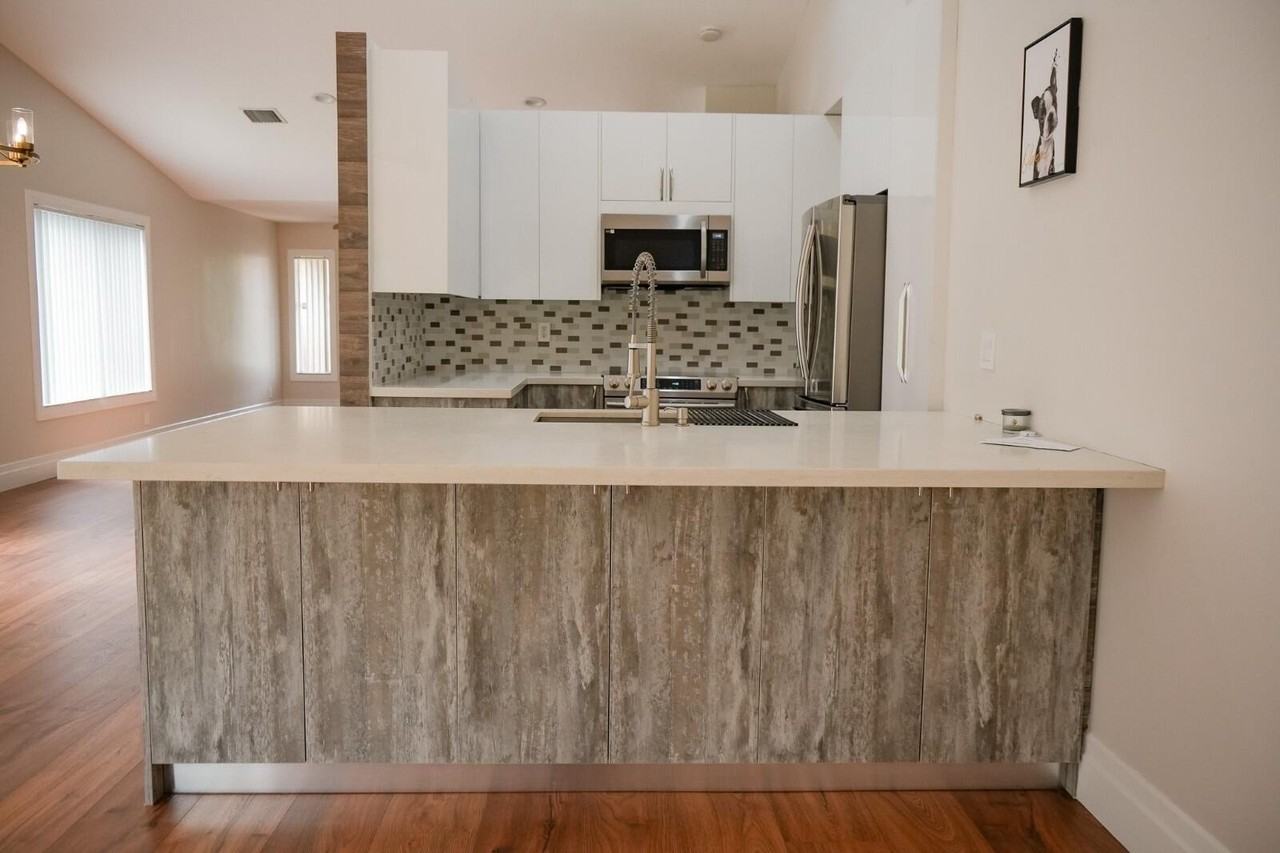 1261 Majesty Ter - Photo 6 of 22