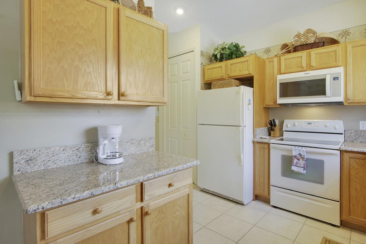 9207 Wentworth Ln - Photo 6 of 23