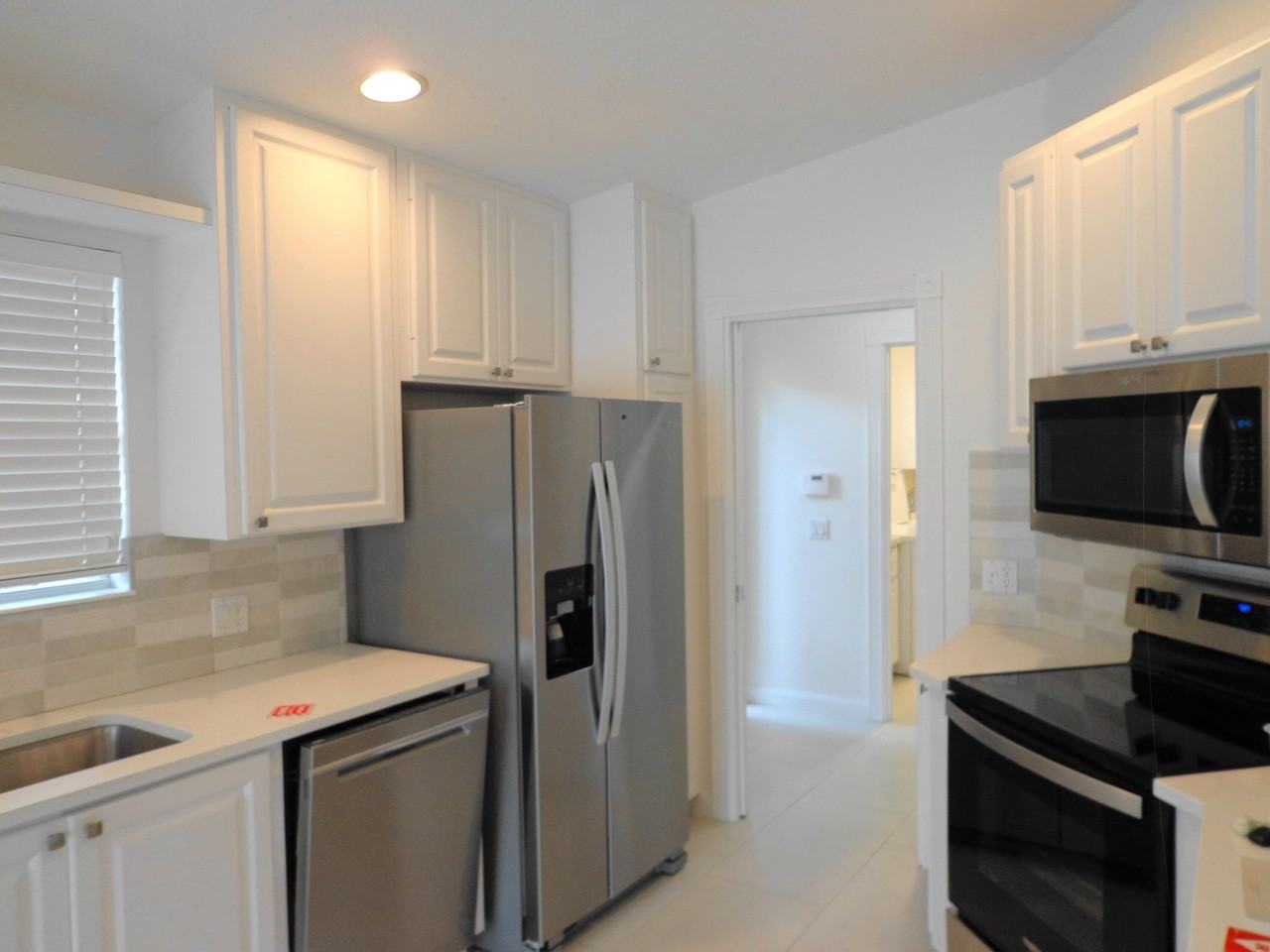 8319 Eleuthera Ln - Photo 5 of 29