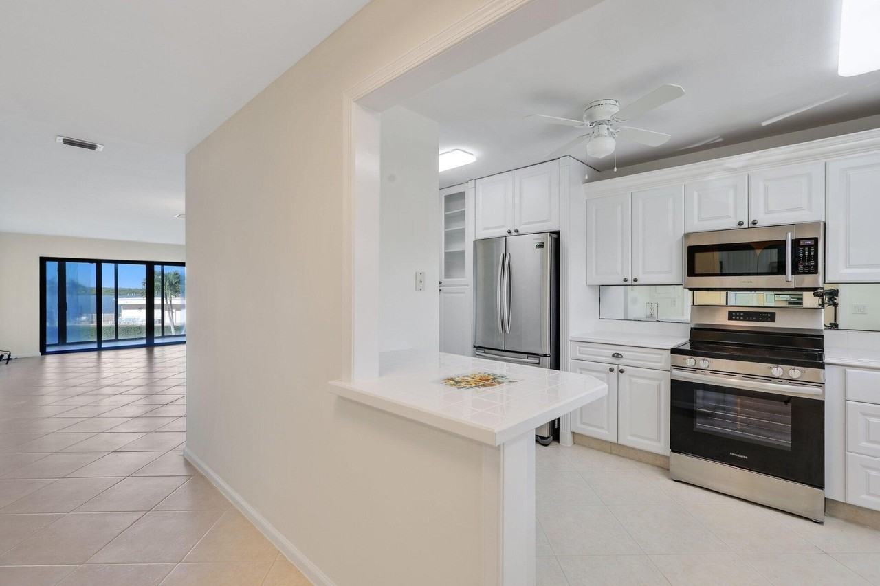 200 Intracoastal Pl #206 - Photo 7 of 35