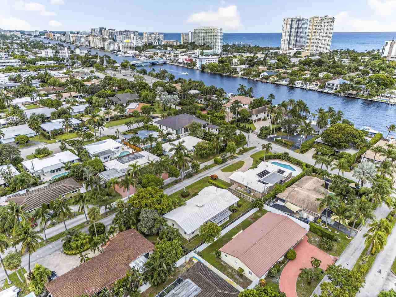 2750 Se 3rd St - Photo 5 of 50