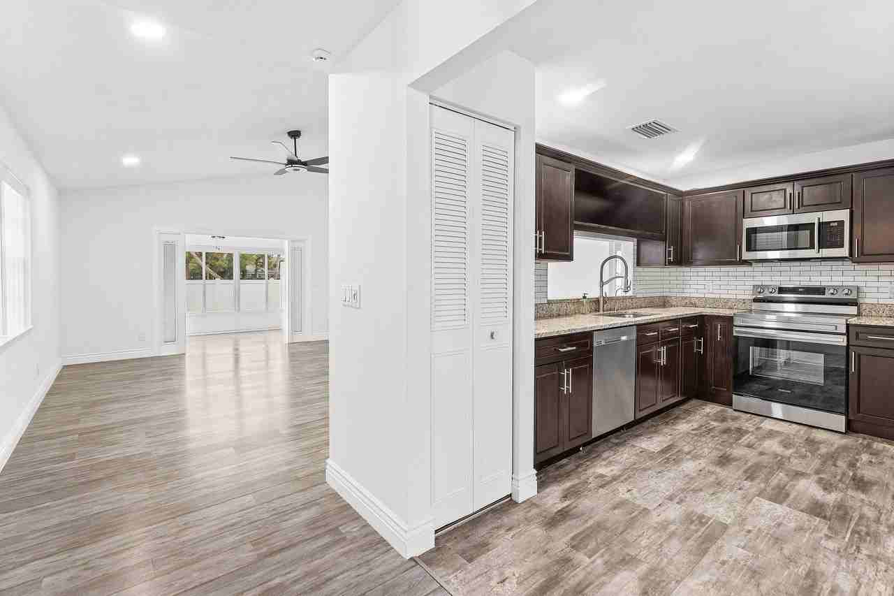 125 Raintree Trl - Photo 7 of 46