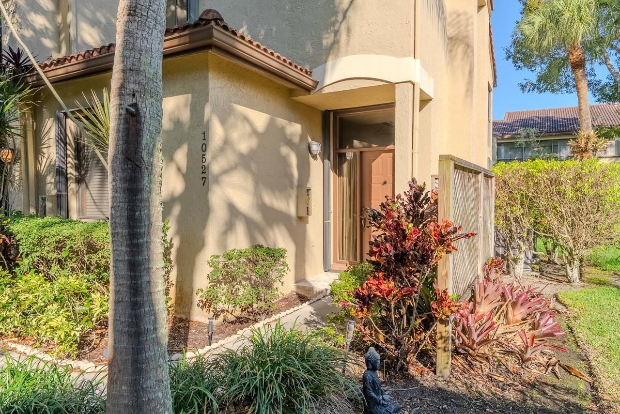 10527 Nw 10th St Unit B-130 - Photo 2 of 17