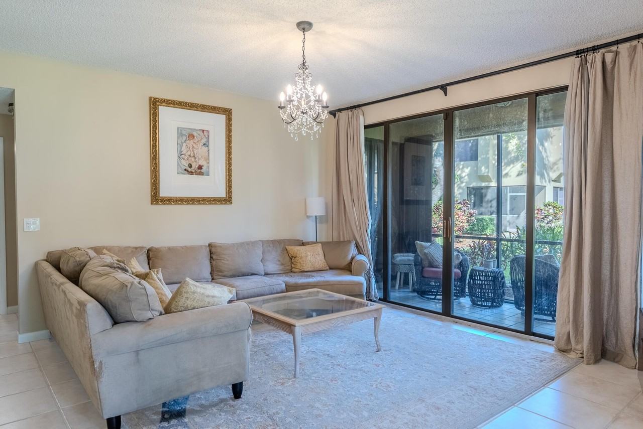 10527 Nw 10th St Unit B-130 - Photo 4 of 17