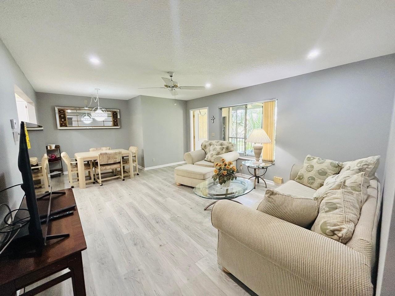 408 Pine Glen Ln #C2 - Photo 6 of 35