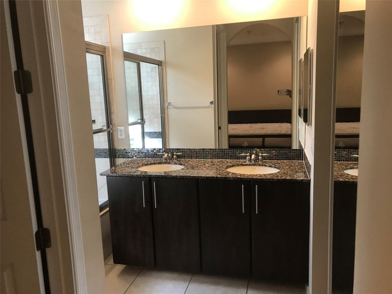 2851 W Prospect Rd Unit 106 - Photo 4 of 8